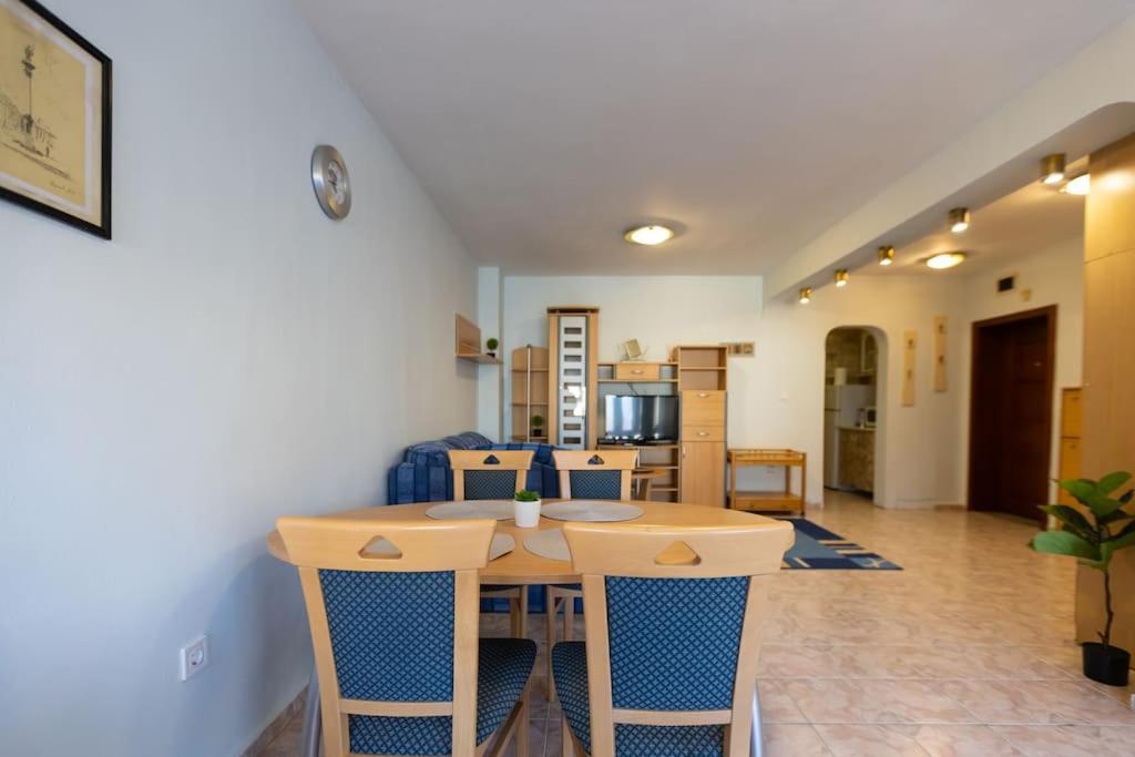 Sunny & Convenient On Dondoukov Blvd, 1 Bdr Zaimov Διαμέρισμα Σόφια Εξωτερικό φωτογραφία