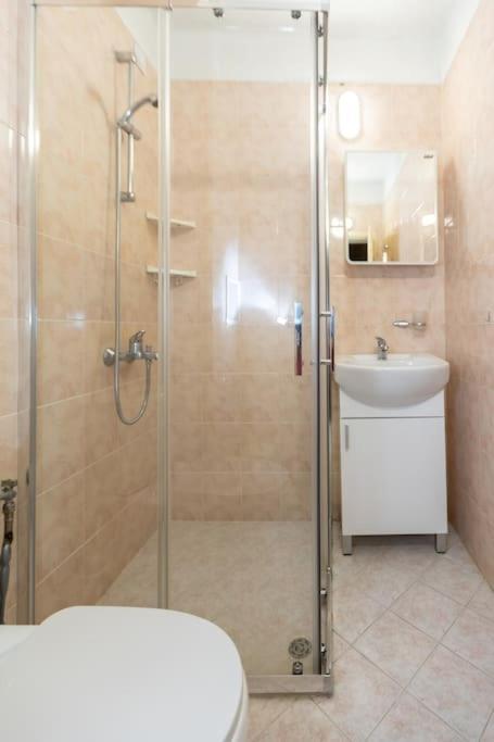 Sunny & Convenient On Dondoukov Blvd, 1 Bdr Zaimov Διαμέρισμα Σόφια Εξωτερικό φωτογραφία